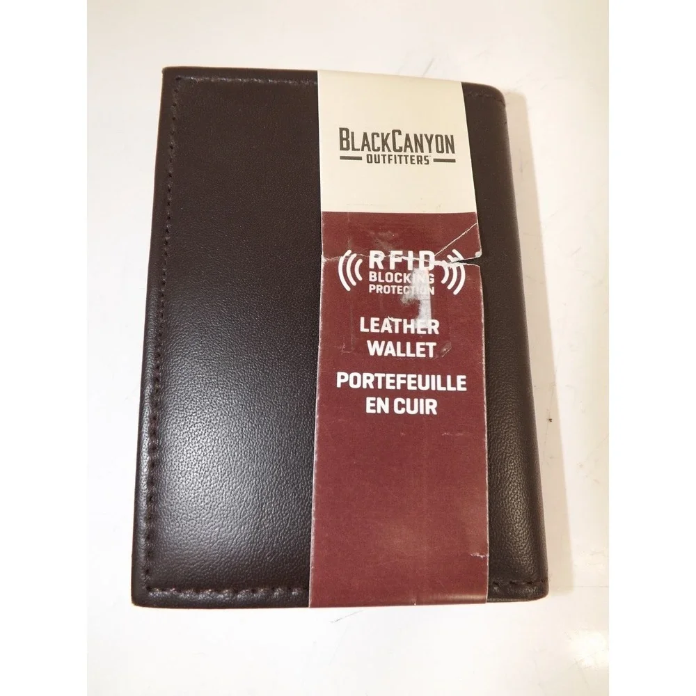 Black Canyon Outfitters Men's Leather Wallet With Center Flap - Brown